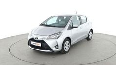 Grau Gebraucht 2020 Toyota Yaris Limousine | 13.810 € (Fairer Preis)