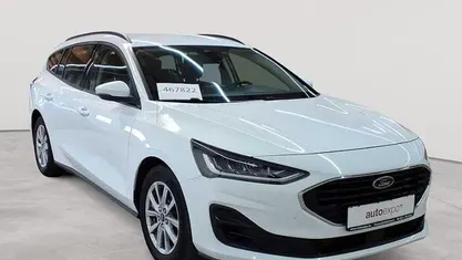 Gebraucht Ford Focus Cool & Connect 120 PS (88 kW) 2022 Kombi