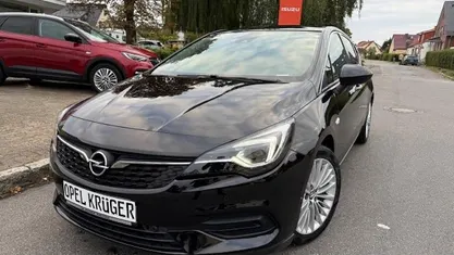 Schwarz Gebraucht 2020 Opel Astra Elegance Kombi | 14.500 € (Etwas zu teuer)