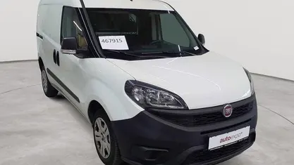 Gebraucht Fiat Doblò Basis 101 PS (74 kW) 2022 Weiß Van / Kleinbus
