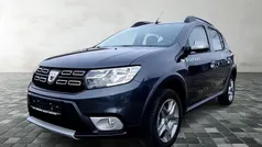 Grau Gebraucht 2020 Dacia Sandero Prestige Limousine | 12.500 € (Fairer Preis)