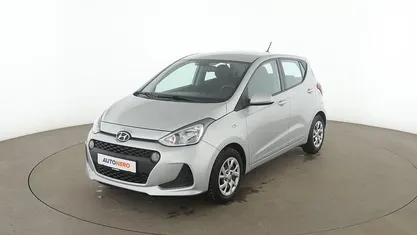 Gebraucht Hyundai i10 Trend 67 PS (49 kW) 2019 Grau Kleinwagen