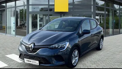 Grau Gebraucht 2021 Renault Clio V Zen Limousine | 12.990 € (Fairer Preis)