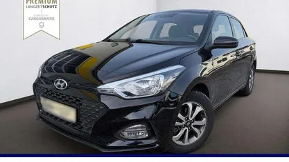 Gebraucht Hyundai i20 Trend 84 PS (61 kW) 2019 Schwarz Kleinwagen