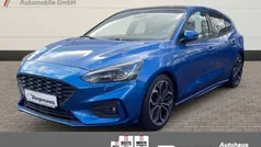 Blau Gebraucht 2018 Ford Focus Active Limousine | 16.790 € (Fairer Preis)