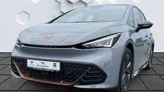 Vaporgrau Gebraucht 2024 Cupra Born Kleinwagen | 28.940 € (Guter Preis)