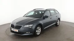 Grau Gebraucht 2019 Skoda Superb Active Kombi | 18.080 € (Fairer Preis)