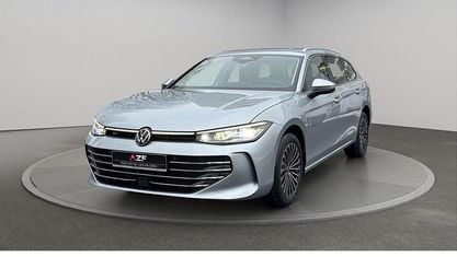 Używany VW Passat Elegance 150 KM (110 kW) 2025 Czarny Kombi