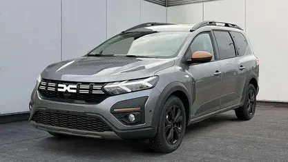 Gebraucht 2025 Dacia Jogger Extreme Van / Kleinbus | 22.340 € (Fairer Preis)