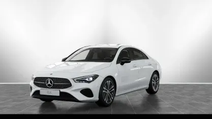 Gebraucht Mercedes CLA180 Night 136 PS (100 kW) 2025 Unilack polarweiß Coupé