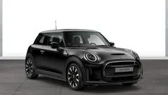 Schwarz Gebraucht 2022 Mini Cooper SE Hatch Kleinwagen | 18.490 € (Fairer Preis)