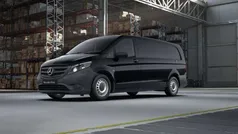 Schwarz Gebraucht 2023 Mercedes Vito Van / Kleinbus | 35.581 € (Fairer Preis)
