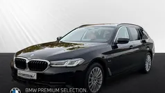 Schwarz Gebraucht 2021 BMW 530e Sport Line Kombi | 32.798 € (Guter Preis)
