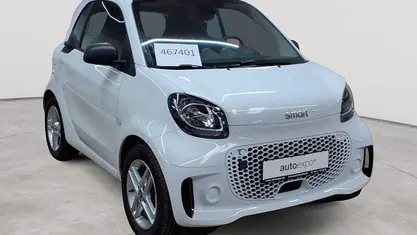 Gebraucht Smart ForTwo Coupé 60 kW (82 PS) 2022 Tridion sicherheitszelle in weiß Coupé