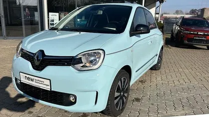 Gebraucht Renault Twingo Techno 60 kW (82 PS) 2023 Pastellblau (blau) Kleinwagen