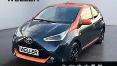 Grau Gebraucht 2021 Toyota Aygo Premium Kleinwagen | 12.490 € (Fairer Preis)