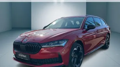 Neu Skoda Superb SportLine 193 PS (141 kW) 2026 Carmine rot metallic Kombi