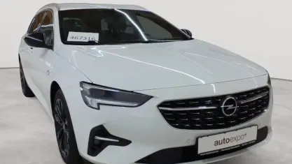 Usata Opel Insignia Business 174 CV (127 kW) 2022 Bianco Station wagon