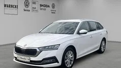 Weiss Gebraucht 2024 Skoda Octavia Style Kombi | 30.870 € (Fairer Preis)