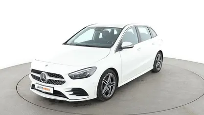 Weiß Gebraucht 2019 Mercedes B220 AMG line Van / Kleinbus | 23.120 € (Fairer Preis)