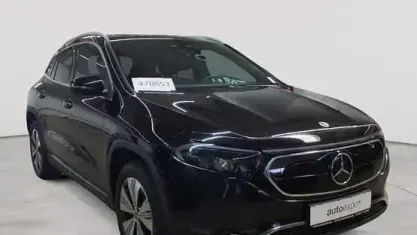 Gebraucht Mercedes EQA250 Progressive 139 kW (190 PS) 2023 Kosmosschwarz metallic SUV
