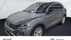 Indiumgrau metallic/schwarz Gebraucht 2025 VW T-Roc Goal SUV | 30.490 € (Superpreis)