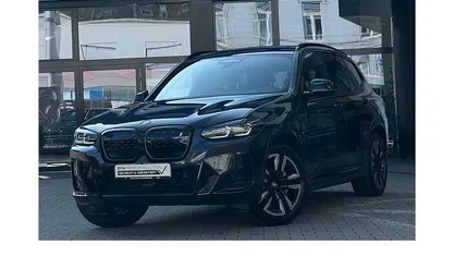 Usata BMW iX3 M Sport 210 kW (286 CV) 2022 Grigio SUV