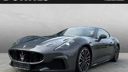 Grau (grigio maratea) Gebraucht 2023 Maserati Granturismo Coupé | 185.390 €