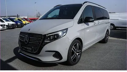 Gebraucht Mercedes V300 Avantgarde 231 PS (169 kW) 2024 Van / Kleinbus