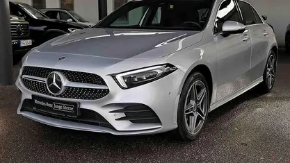 Iridiumsilber metallic Gebraucht 2022 Mercedes A250 AMG Limousine | 26.490 € (Fairer Preis)