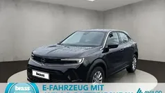 Diamant schwarz (metallic) Gebraucht 2022 Opel Mokka-e Edition SUV | 17.450 € (Fairer Preis)