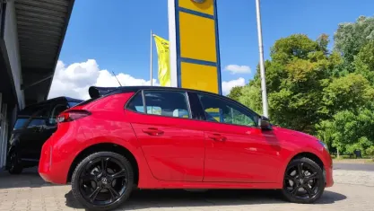 Gebraucht Opel Corsa 101 PS (74 kW) 2024 Rot Kleinwagen
