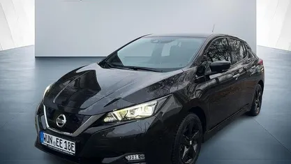 Black (m) Gebraucht 2021 Nissan Leaf N-Connecta Kleinwagen | 17.900 € (Fairer Preis)