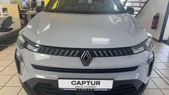 Gebraucht 2024 Renault Captur Evolution SUV | 21.210 €