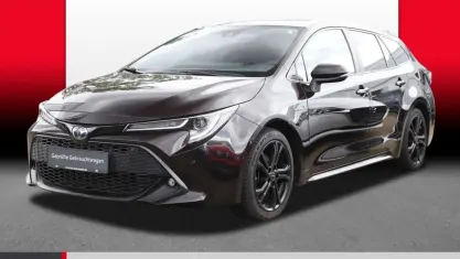 Gebraucht Toyota Corolla Team 121 PS (88 kW) 2020 Phantom brown metallic (braun) Kombi