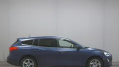 Blau Gebraucht 2021 Ford Focus Cool & Connect Kombi | 8.390 €