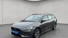Magnetic grau metallic Gebraucht 2024 Ford Focus ST-Line Kombi | 26.950 € (Fairer Preis)