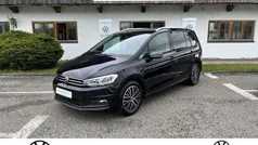 Schwarz Gebraucht 2022 VW Touran Active Van / Kleinbus | 28.900 € (Fairer Preis)
