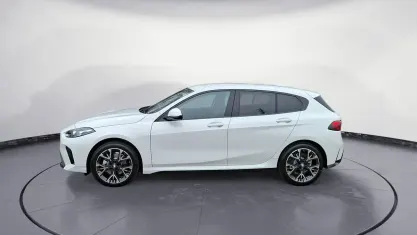 Neu BMW 120 M Sport 163 PS (119 kW) 2026 Weiß Kleinwagen