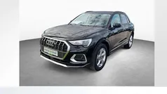 Mythosschwarz metallic Gebraucht 2025 Audi Q3 Ambiente SUV | 39.890 € (Fairer Preis)
