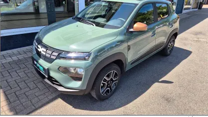 Gebraucht Dacia Spring Extreme 47 kW (65 PS) 2023 Grün Kleinwagen