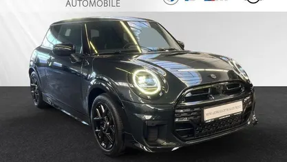Gebraucht Mini Cooper S 204 PS (150 kW) 2024 Legend grey metallic Kleinwagen