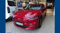 Lucidrot metallic Gebraucht 2022 Ford Mustang Mach-E Basis SUV | 37.950 € (Fairer Preis)