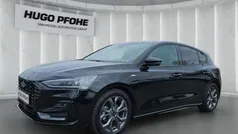 Schwarz Gebraucht 2024 Ford Focus ST-Line X Limousine | 26.330 € (Fairer Preis)
