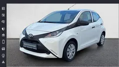 Weiß Gebraucht 2017 Toyota Aygo Kleinwagen | 7.490 € (Fairer Preis)