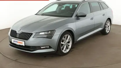Gebraucht Skoda Superb Style 190 PS (139 kW) 2018 Grau Kombi