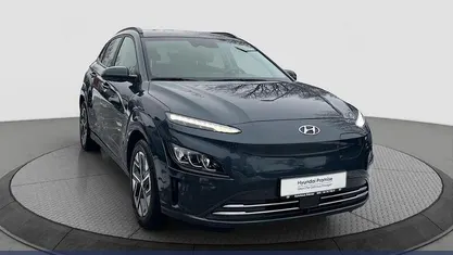 Gebraucht Hyundai Kona Trend 150 kW (204 PS) 2022 Dunkelblau SUV