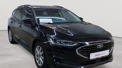 Gebraucht Ford Focus Cool & Connect 120 PS (88 kW) 2023 Agate black metallic Kombi