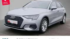 Florettsilber metallic Gebraucht 2023 Audi A3 Sportback Limousine | 25.890 € (Guter Preis)