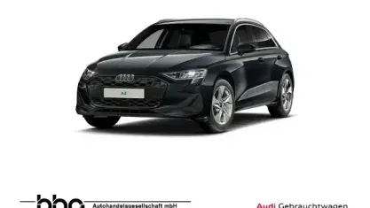 Używany Audi A3 Ambiente 116 KM (85 kW) 2025 Szary Sedan/Limuzyna
